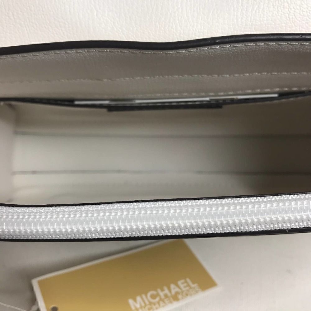 Michael Kors Rose Flap Shoulder NWT - Picture 9 of 9